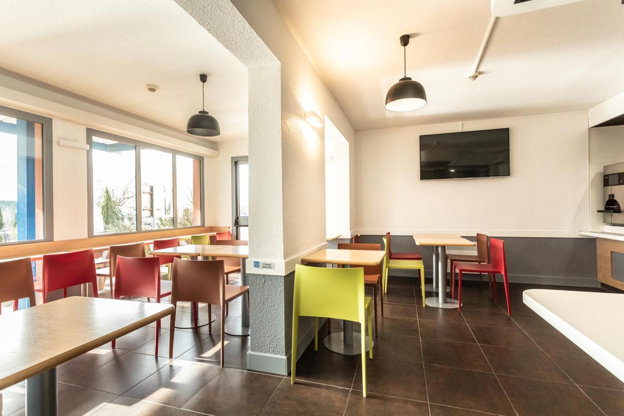 Ibis Budget Bourges Ngoại thất bức ảnh