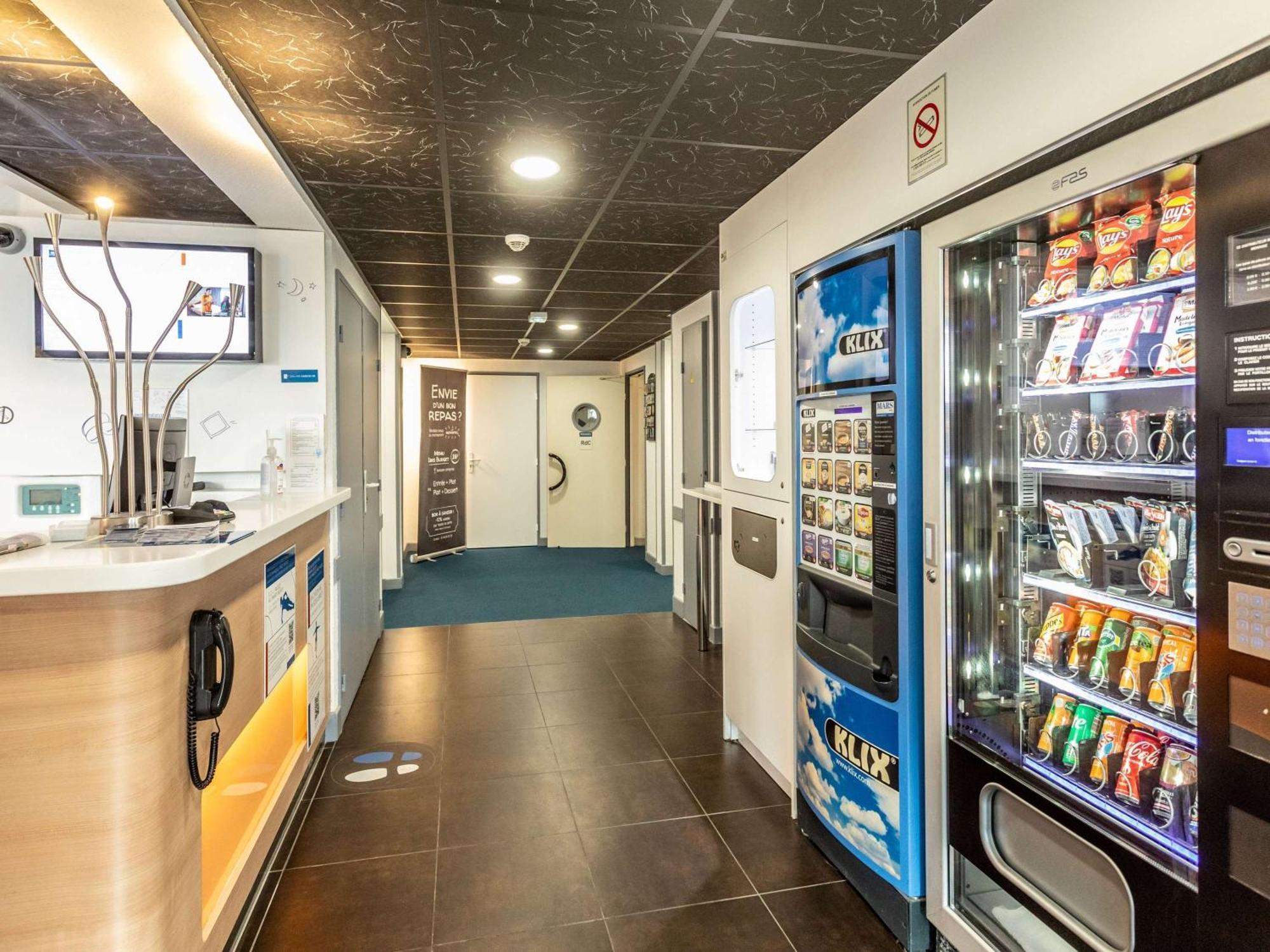 Ibis Budget Bourges Ngoại thất bức ảnh